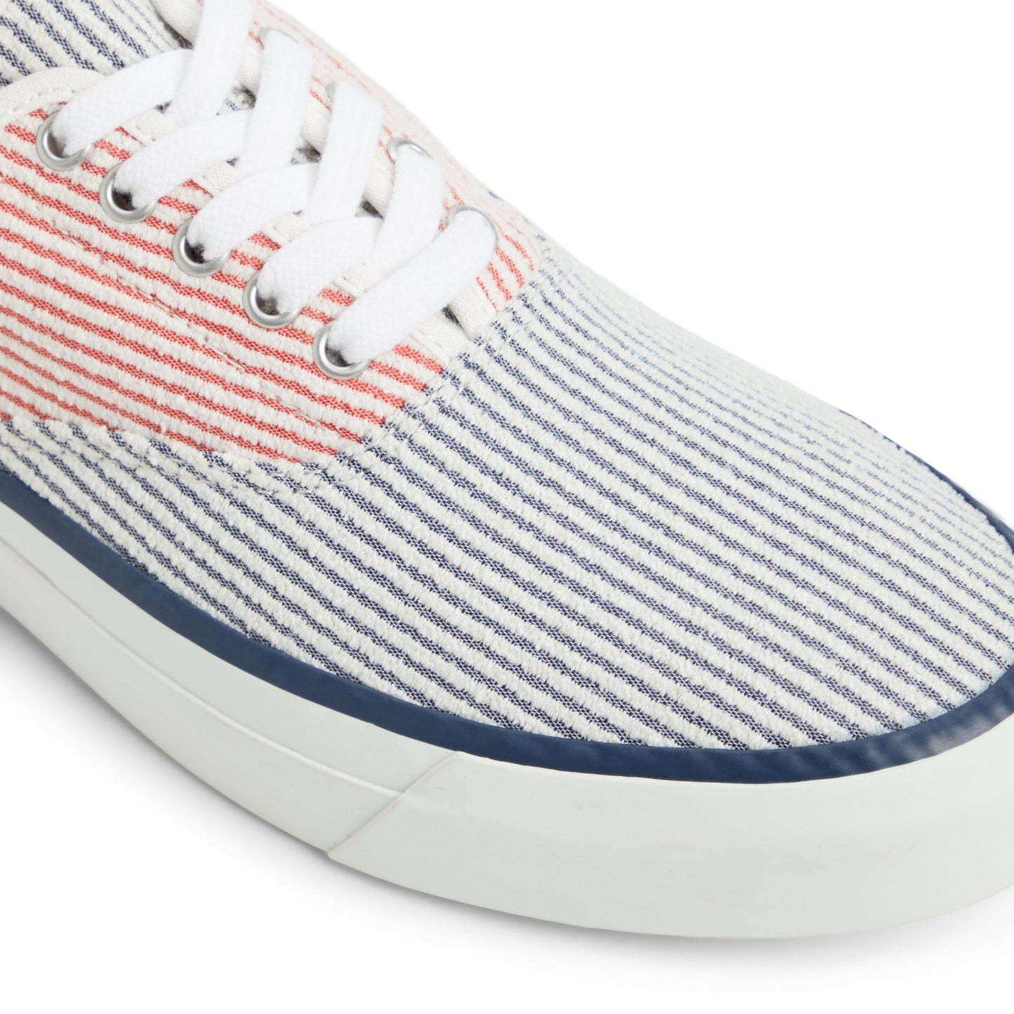 รองเท้าผ้าใบ ผู้ชาย Cloud Striped CVO