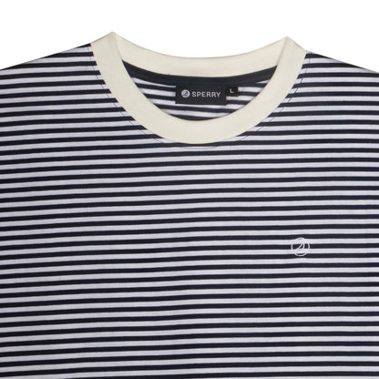 เสื้อยืด ผู้ชาย Essential T-Shirt (Stripe)